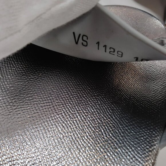 Louis Vuitton Sandals Men Silver PVC 499-071525 - Picture 7 of 9